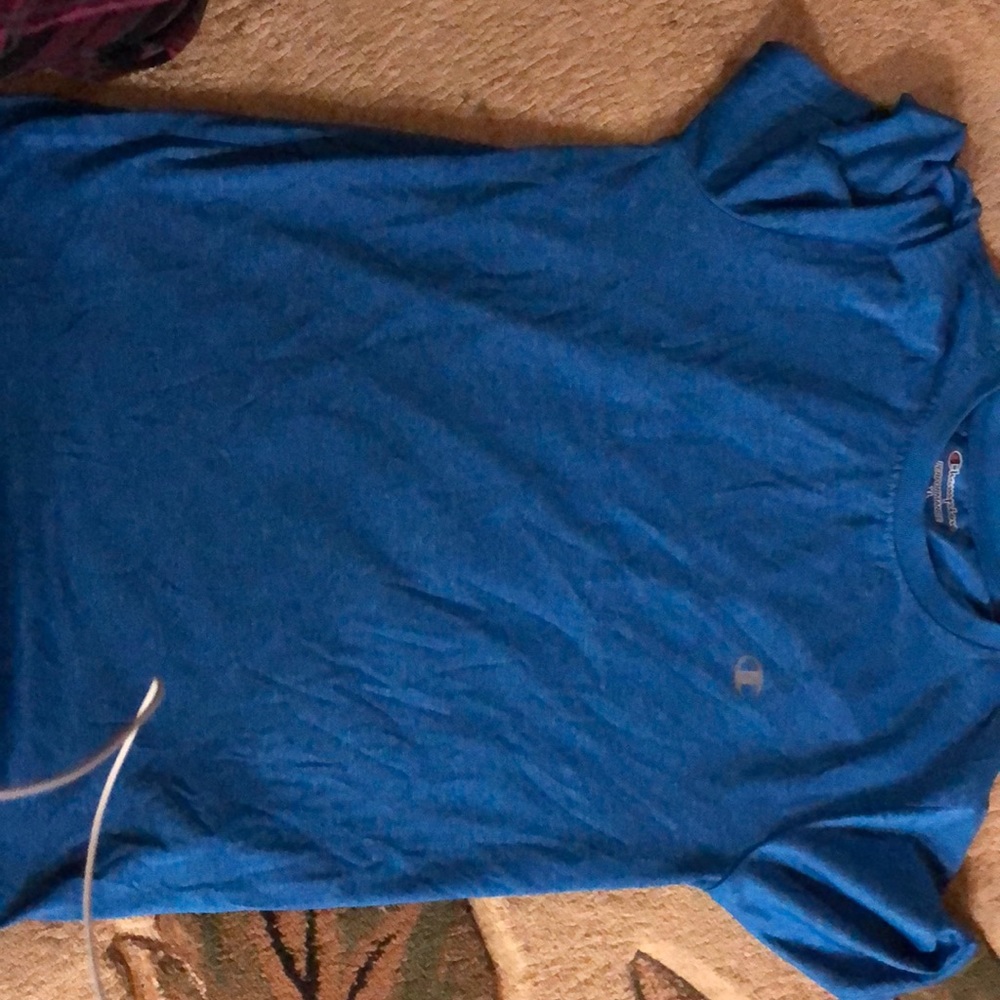 Athletic shirt